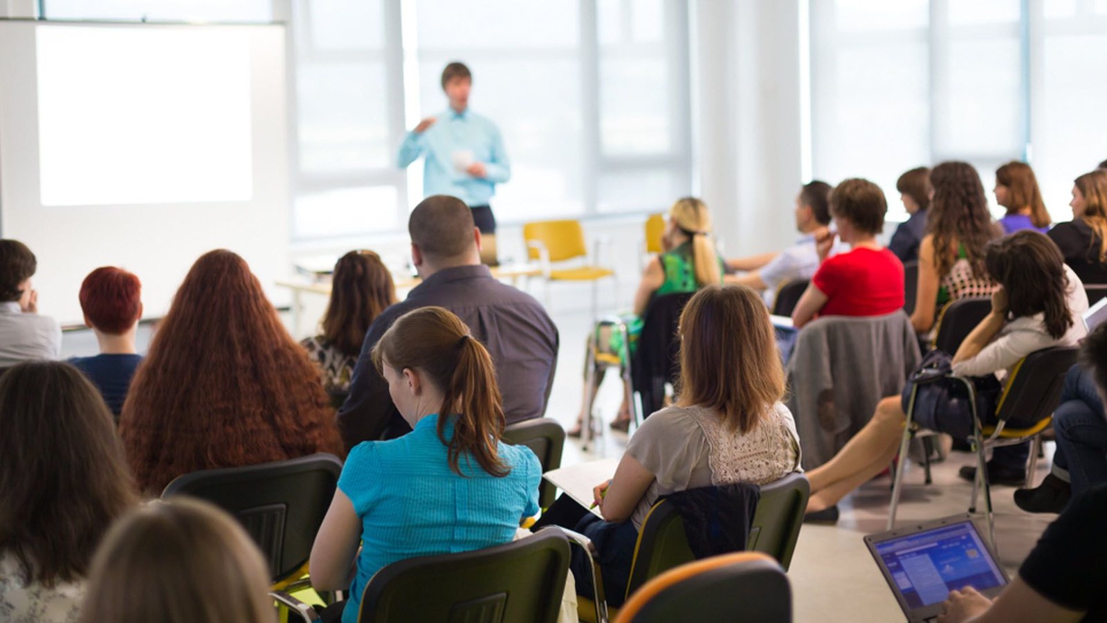 🧠 ¿Por qué capacitarte es la mejor inversión que puedes hacer en ti mismo?